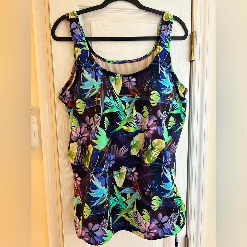 T.H.E. Women's Tankini Swimwear Top